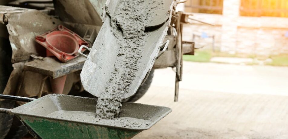 ราคากลางคอนกรีตผสมเสร็จล่าสุด ปี 2026 อยู่ที่ประมาณ 1,800-2,800 บาทต่อคิว